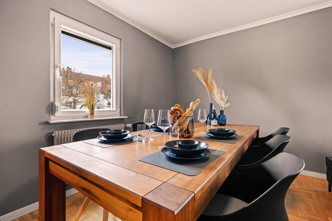 Apartment Fuer Bis Zu 6 Personen Mit Terrasse Und Klima Friedrichshafen Exterior photo