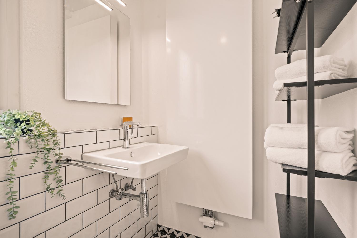 Apartment Fuer Bis Zu 6 Personen Mit Terrasse Und Klima Friedrichshafen Exterior photo